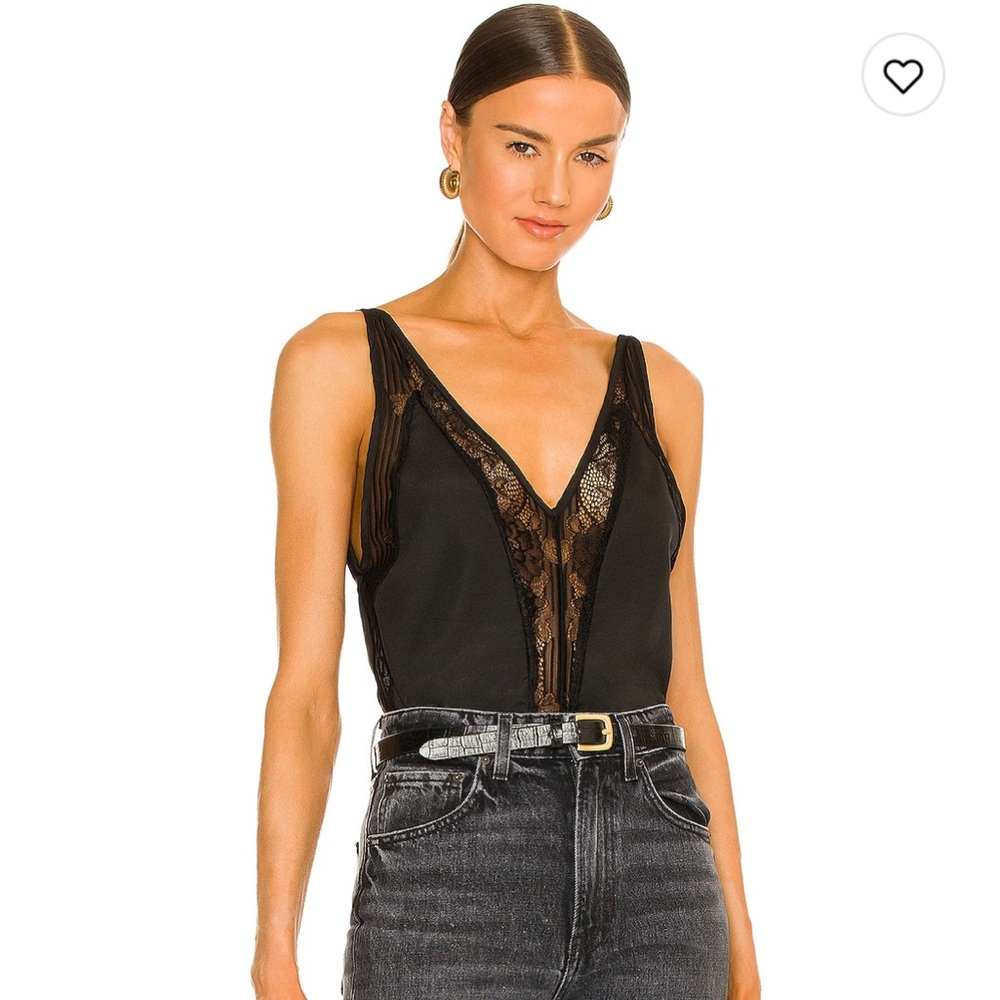 Superdown Sharone lace bodysuit